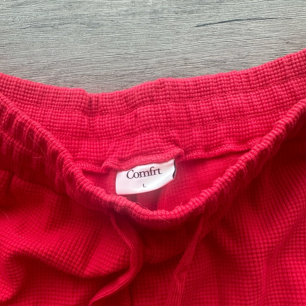 Comfrt Waffle Lounge Set in Cherry Red - Picture 2 of 4